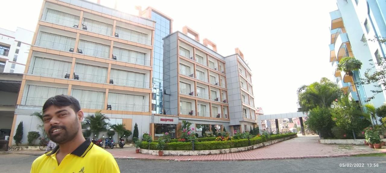 Hotel Rajmahal Тарапит Екстериор снимка